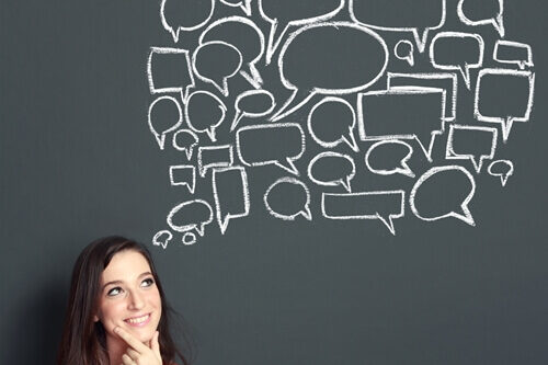 3-simple-steps-to-building-a-better-online-brand_ women in front of chalkboard with speech bubbles building personal brand